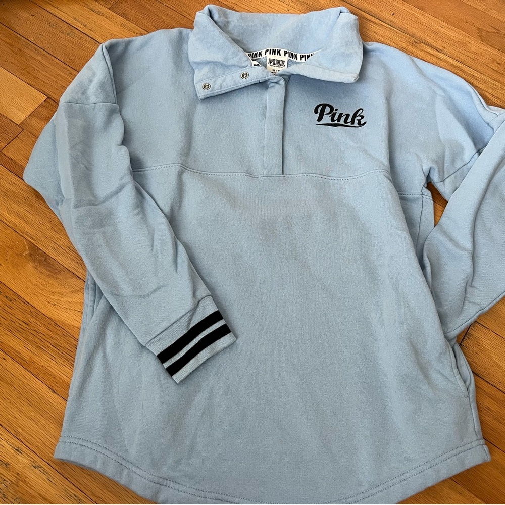 VS Pink light blue 1/4 snap sweatshirt